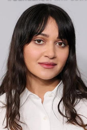 Ariela Barer